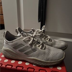 Adidas Women's Light Gray Sneakers
